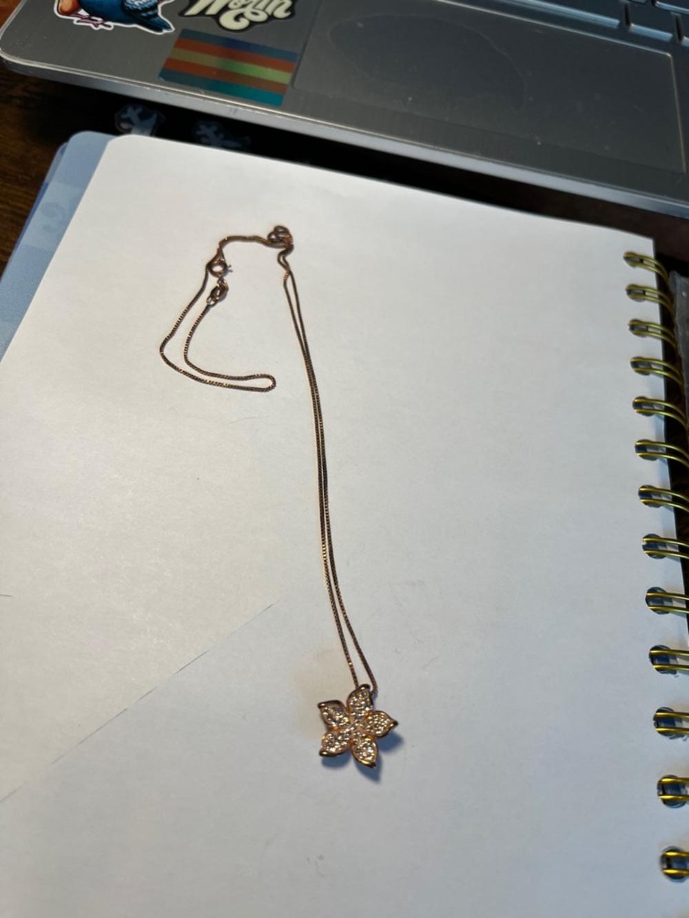 Delicate Rose Gold Flower Pendant Necklace - Women Jewelry